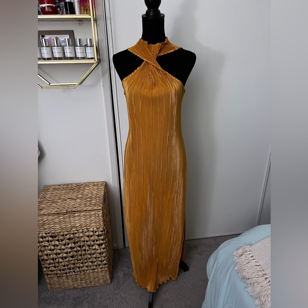 Absolutely stunning golden orange dress size large